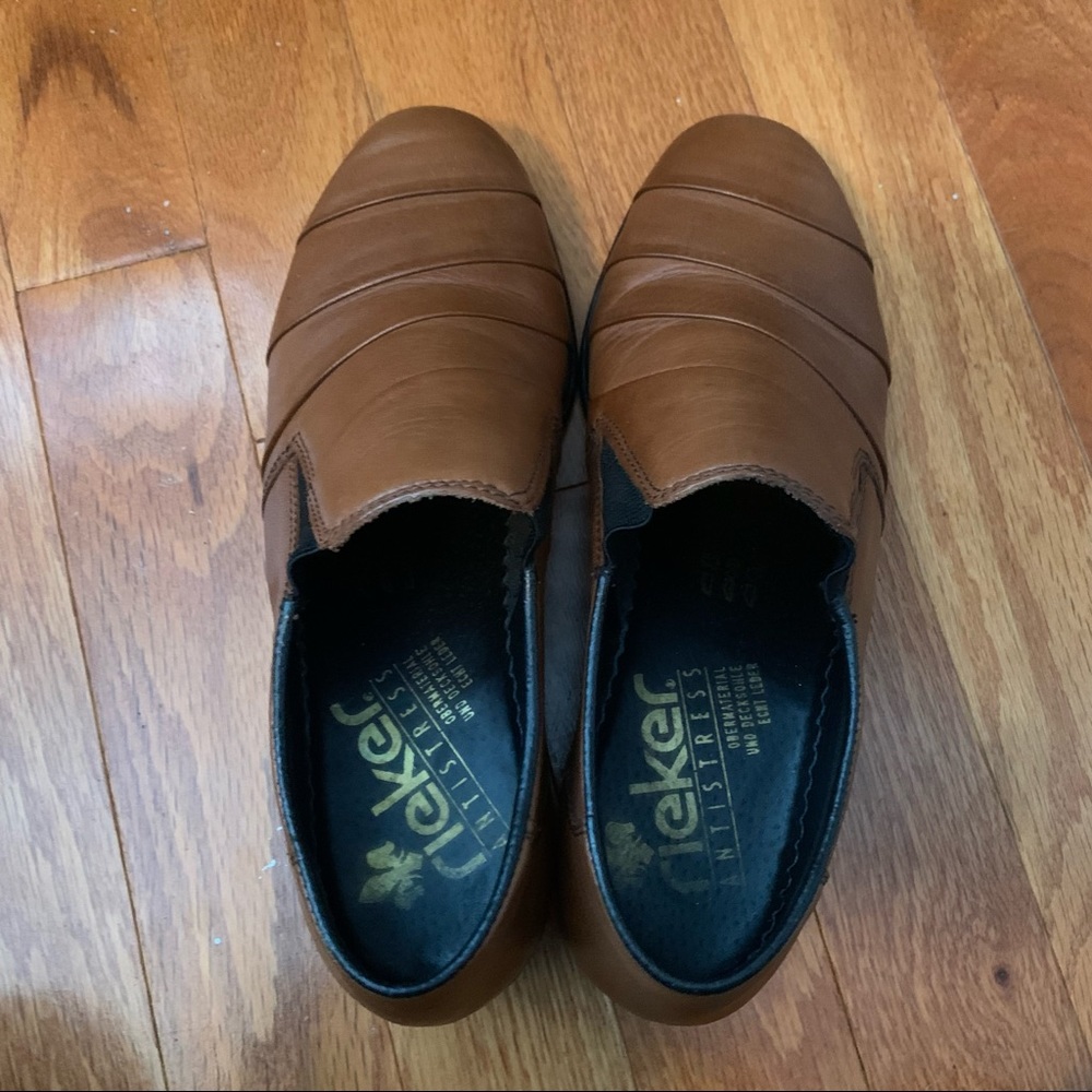 rieker brown low shoe